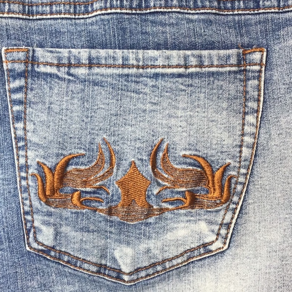 VTG 🐎 L.A. Blues ‘Gaucho Stretch’ Distressed Embroidered Capri Jeans Sz.14 - Picture 10 of 16